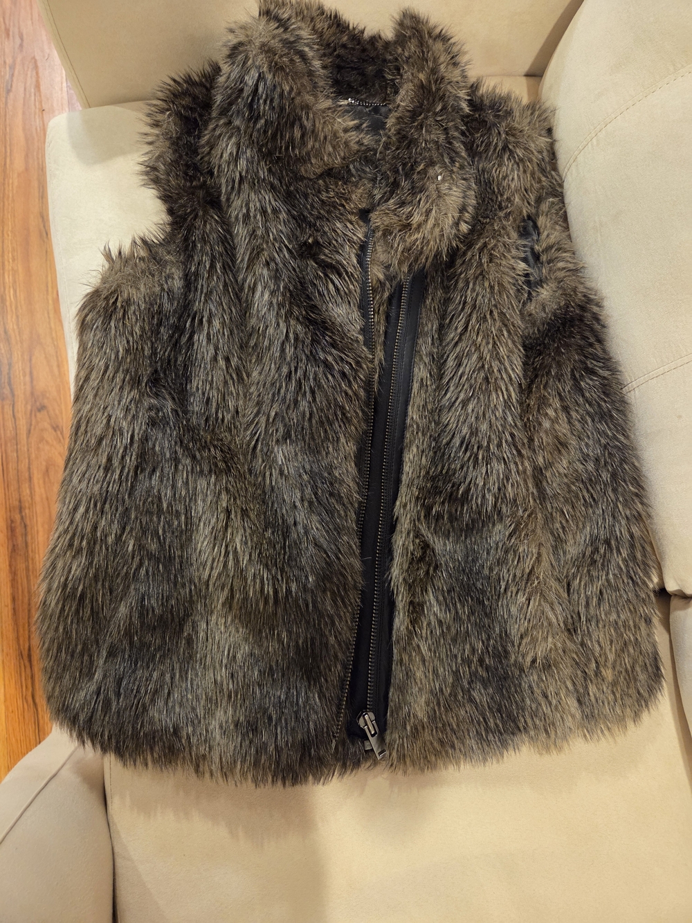 Banana Republic Faux Fur Vest in Brown